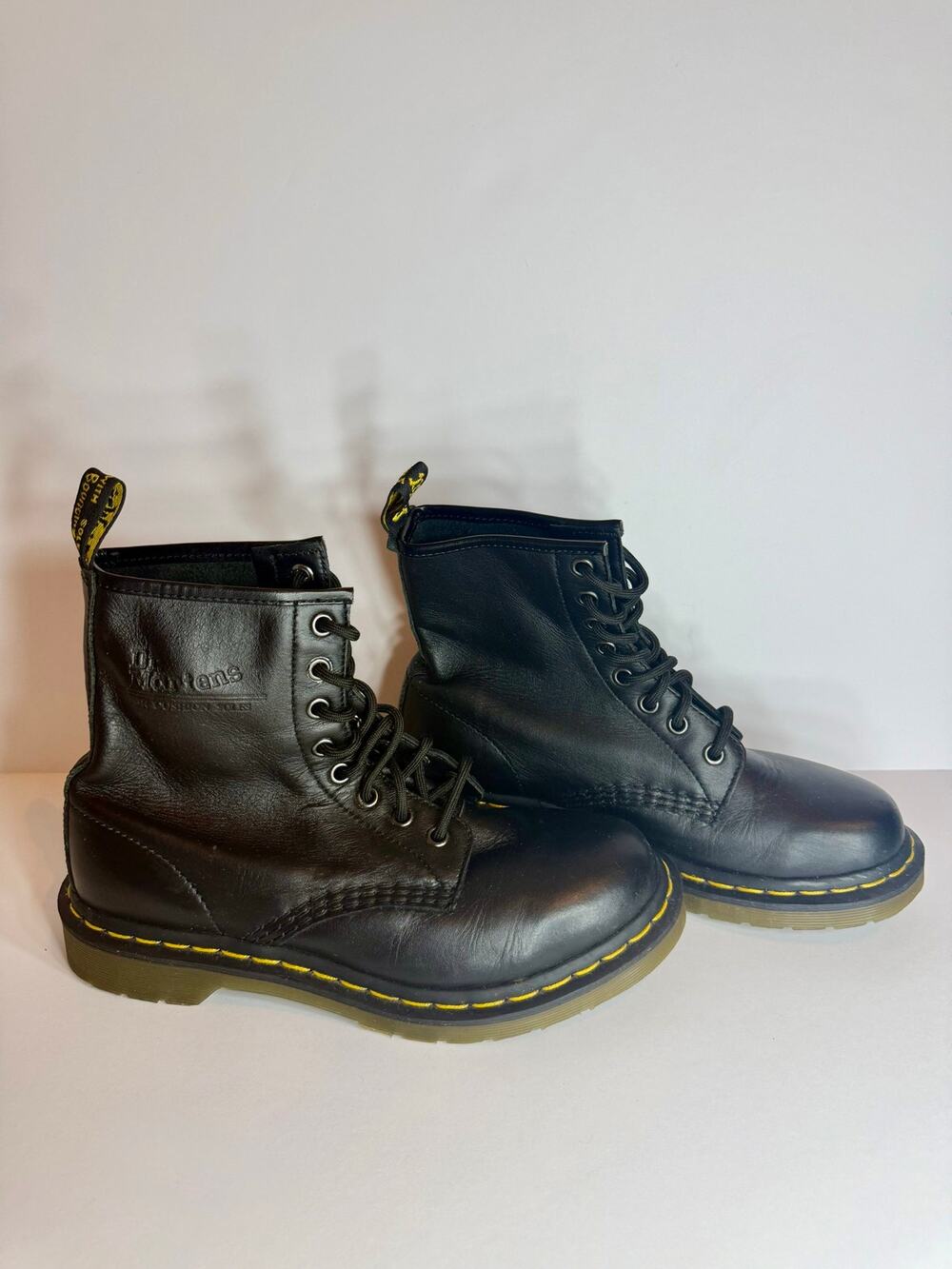 Dr. Martens 1460 Smooth Leather Boots – Model 11621 – Women’s Size 7 (Black)